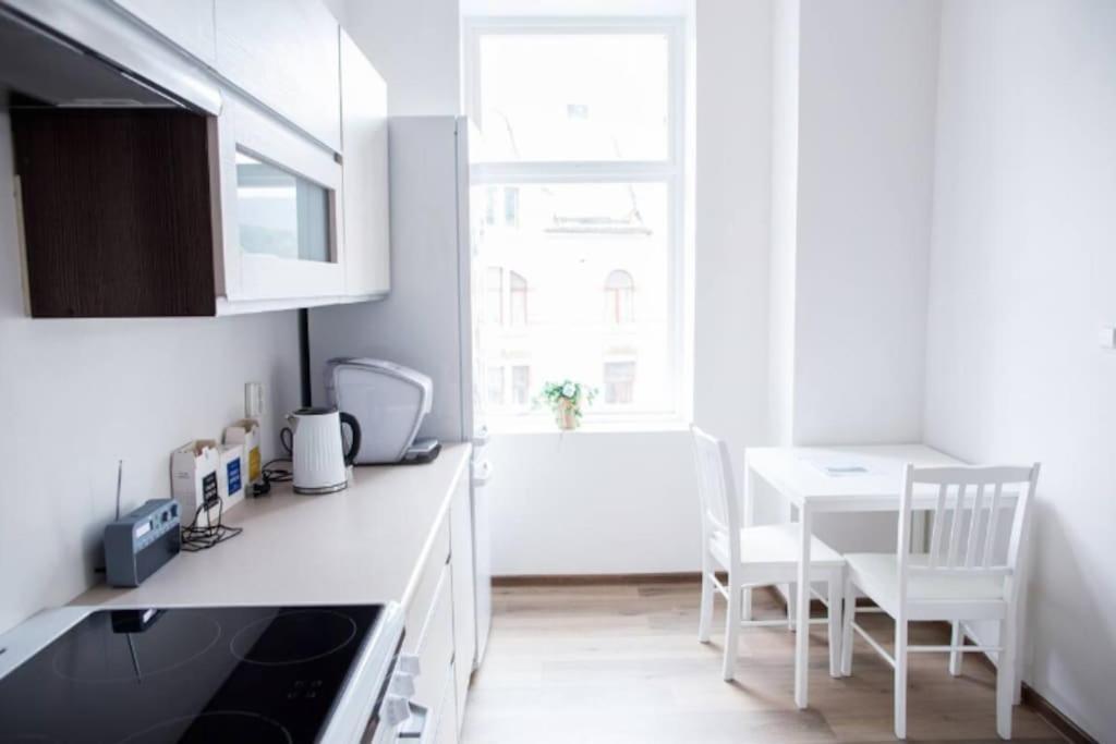 Free Parking Space, 2 Bed Room, Short Walk To Brosundet Ålesund Extérieur photo
